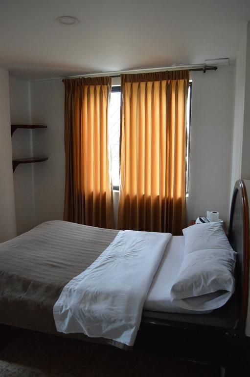Hotel Torreon Попаян Номер фото