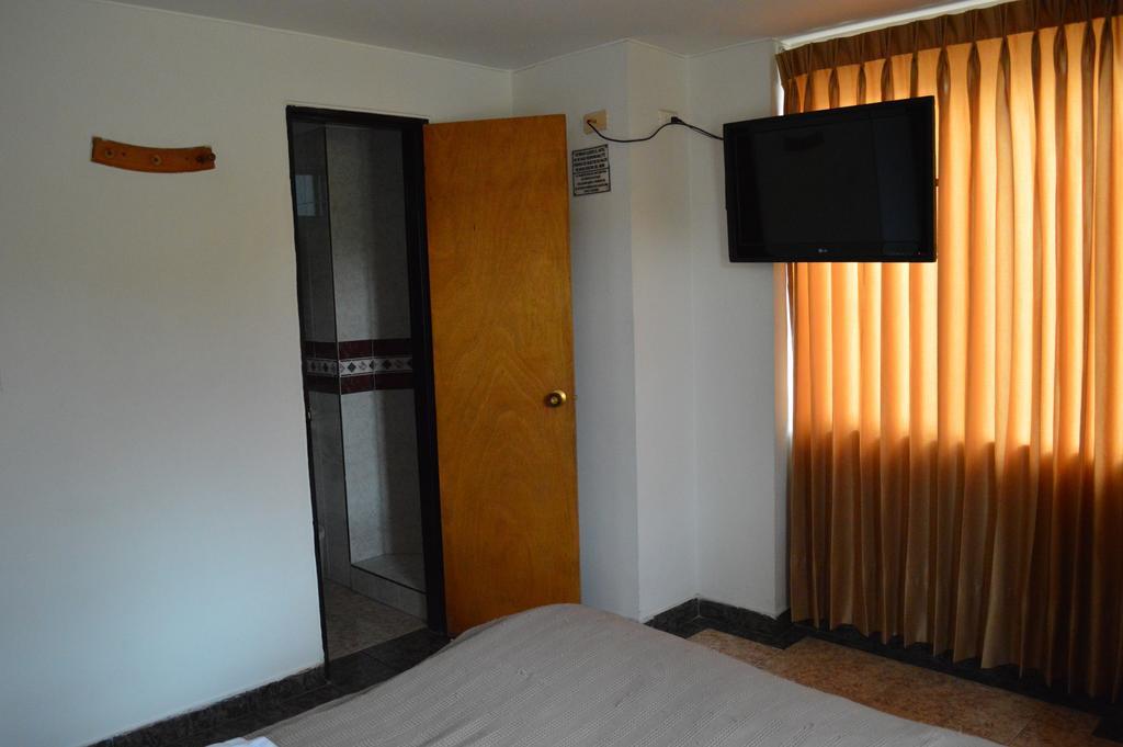 Hotel Torreon Попаян Номер фото